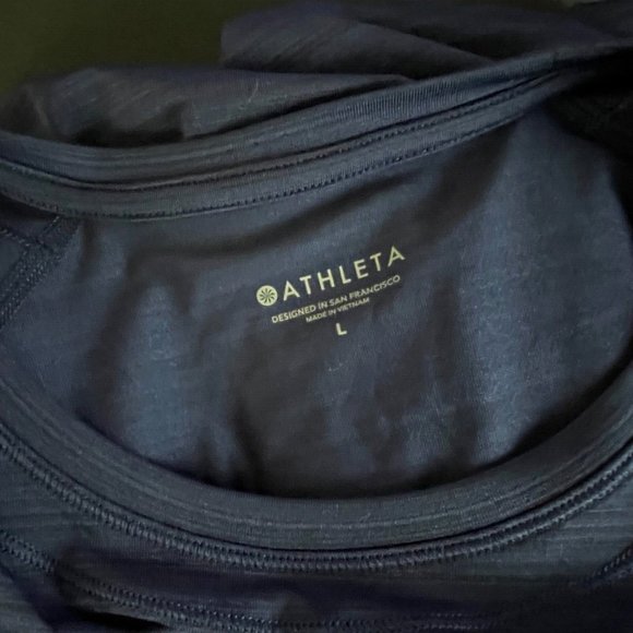 Athleta Pacifica Illume UPF Relaxed Top Women L NWOT Long Sleeve Crew neck - Picture 6 of 8